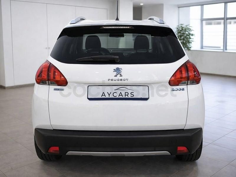 Usado Peugeot 2008 Access 82 CV (60 kW) 2016 Blanco SUV