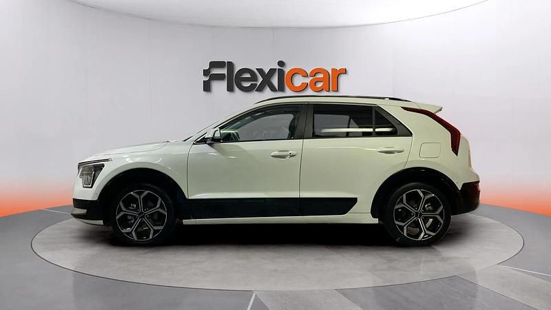 Usado Kia Niro 141 CV (103 kW) 2022 Blanco SUV