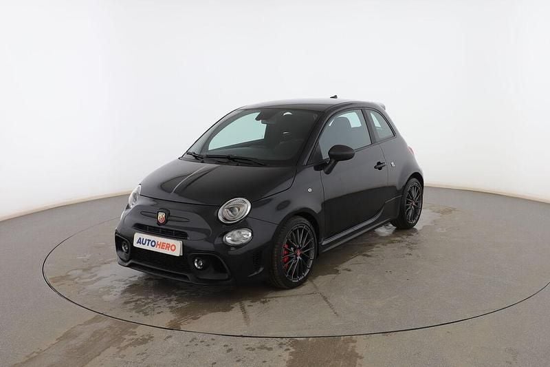 Usado Abarth 695 179 CV (131 kW) 2022 Negro Utilitario