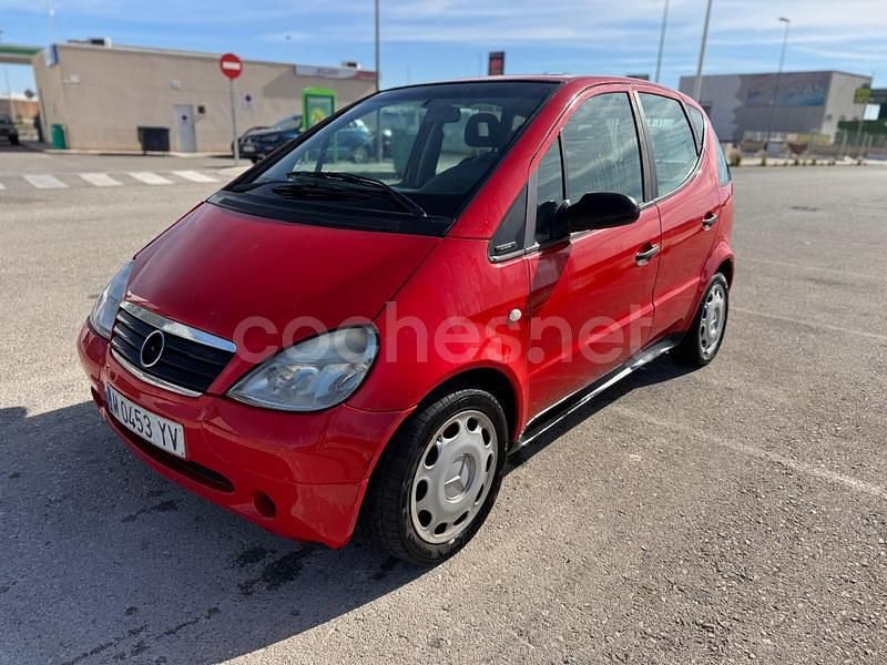 Rojo Usado 2000 Mercedes A170 Elegance Monovolumen | 1850 € (Precio justo) - Imagen 1/4