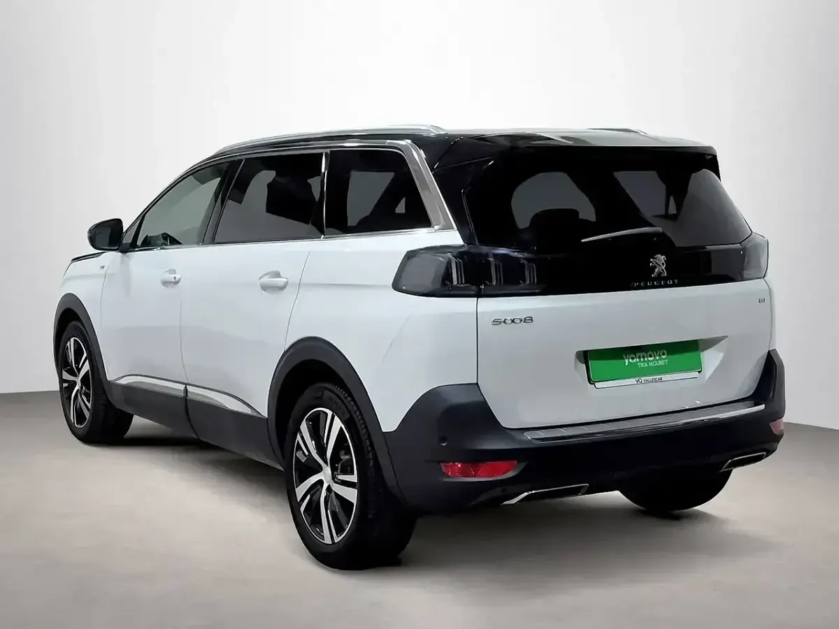 Usado Peugeot 5008 GT 131 CV (96 kW) 2023 Blanco SUV