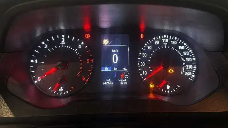Usado Renault Kangoo Edition One 95 CV (69 kW) 2021 Blanco Monovolumen