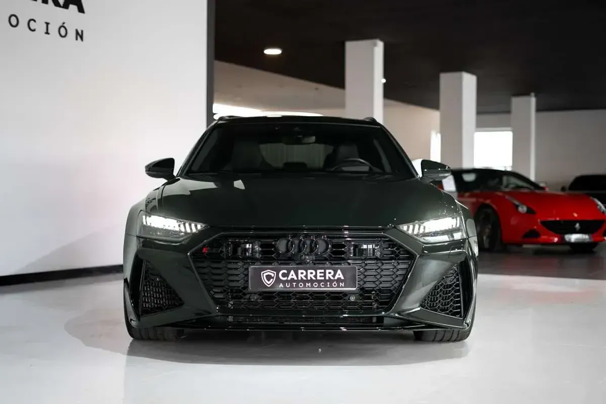 Usado Audi RS6 600 CV (441 kW) 2021 Verde Familiar