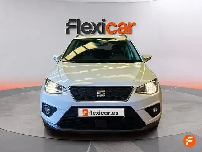Usado Seat Arona Reference 95 CV (69 kW) 2019 Blanco SUV