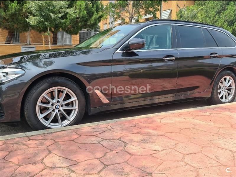 Usado BMW 520 190 CV (139 kW) 2018 Gris / plata Familiar