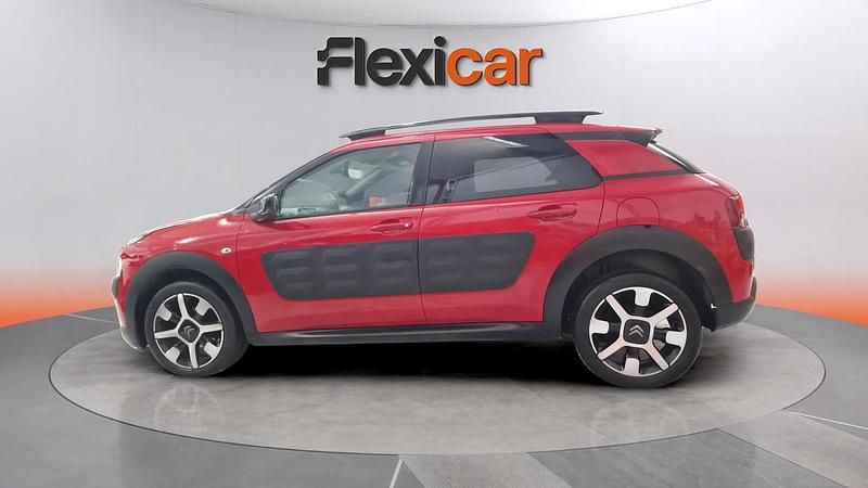 Usado Citroën C4 Shine 100 CV (73 kW) 2017 Rojo Berlina