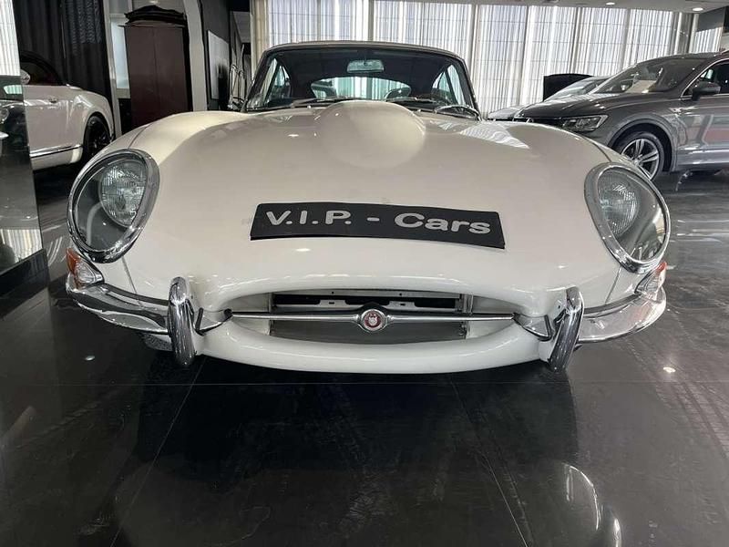 Usado Jaguar E-Type 265 CV (194 kW) 1962 Blanco Coupe