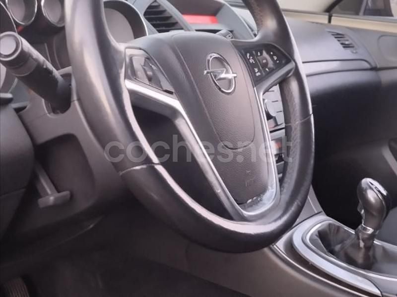 Usado Opel Insignia Edition 130 CV (95 kW) 2009 Gris / plata Berlina