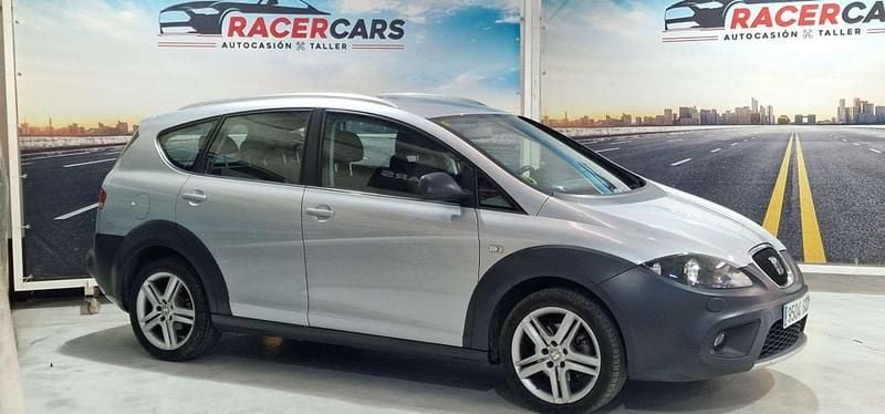 Usado Seat Altea 105 CV (77 kW) 2010 Gris SUV