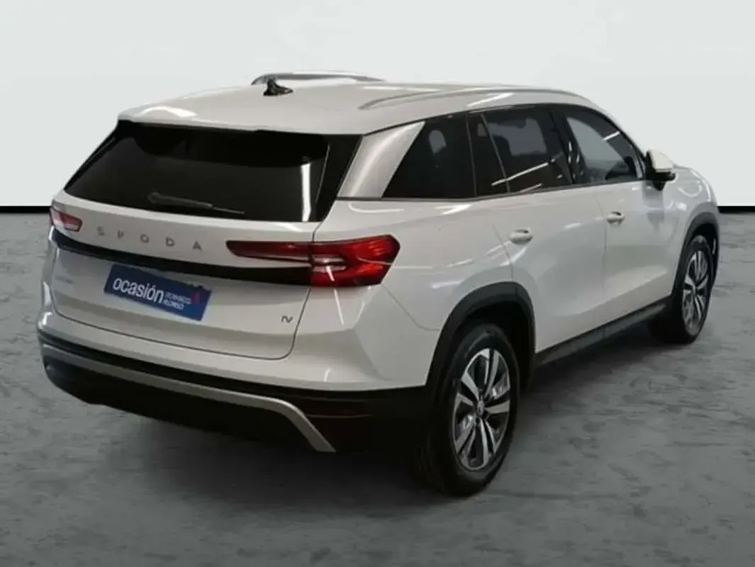 Usado Skoda Kodiaq Selection 204 CV (150 kW) 2025 Blanco SUV