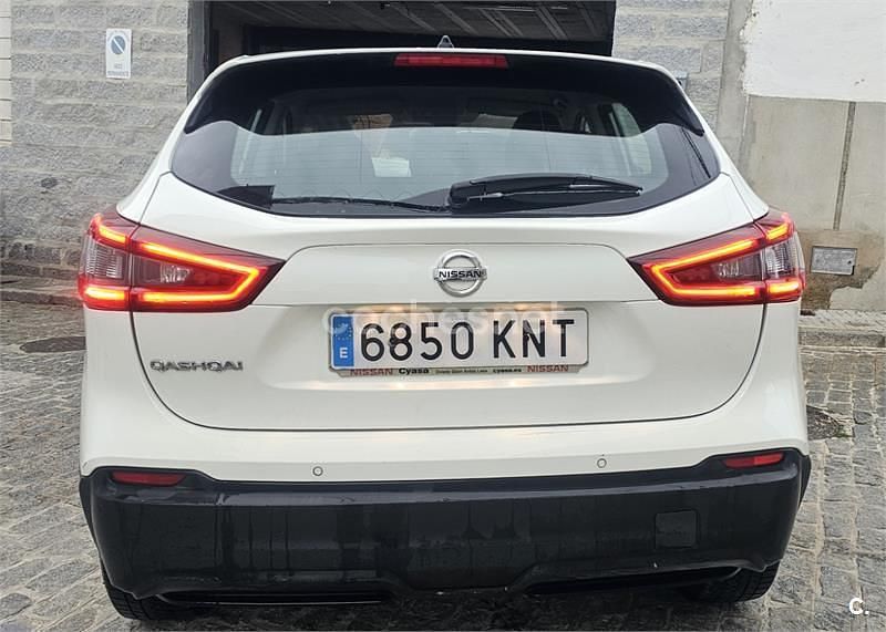 Usado Nissan Qashqai Acenta 130 CV (95 kW) 2018 Blanco SUV
