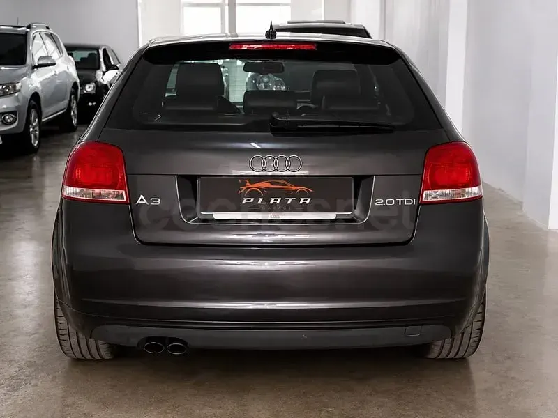 Usado Audi A3 Ambition 140 CV (102 kW) 2008 Gris / plata Utilitario
