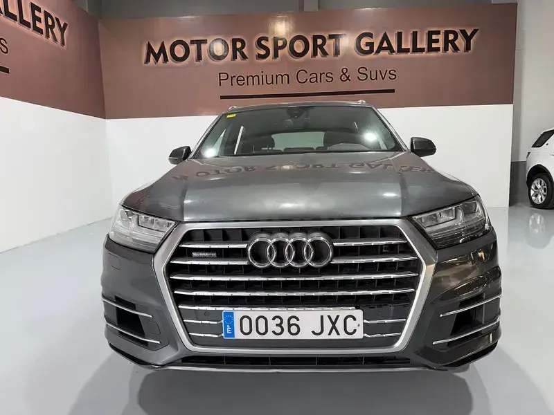 Usado Audi Q7 S-Line 272 CV (200 kW) 2017 Gris / plata SUV