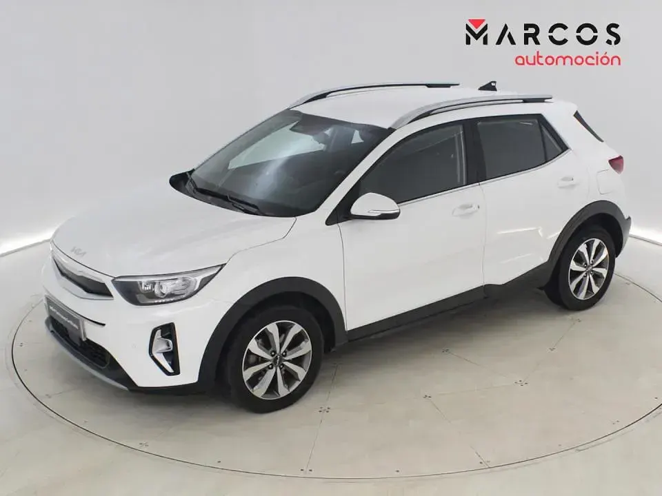 Usado Kia Stonic 100 CV (73 kW) 2024 SUV
