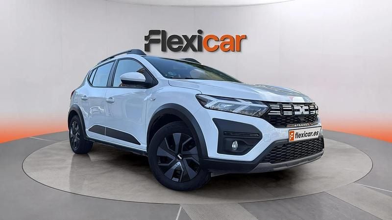 Używany Dacia Sandero Essentiel 101 KM (74 kW) 2024 Sedan/Limuzyna