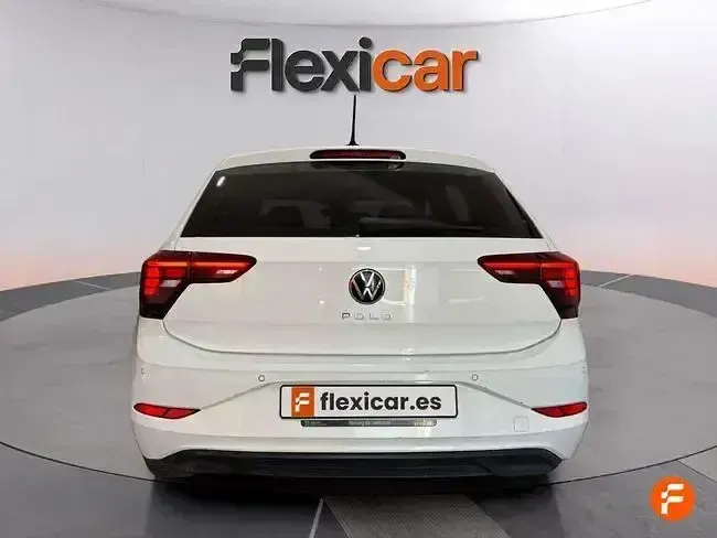 Usado VW Polo Life 95 CV (69 kW) 2023 Blanco Utilitario