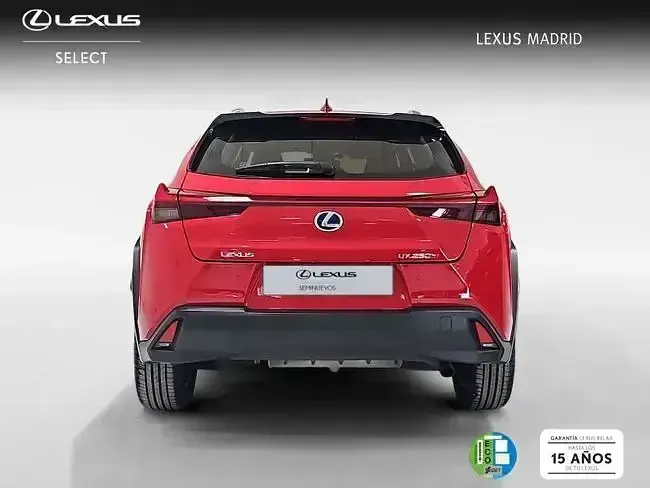 Usado Lexus UX Business Edition 183 CV (134 kW) 2022 Rojo SUV