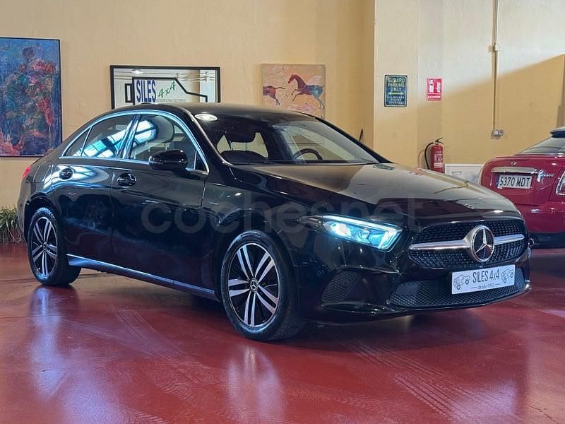 Usado Mercedes A250 218 CV (160 kW) 2020 Negro Berlina