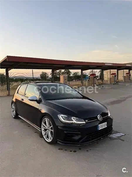 Usado VW Golf VII R 310 CV (228 kW) 2017 Negro Berlina
