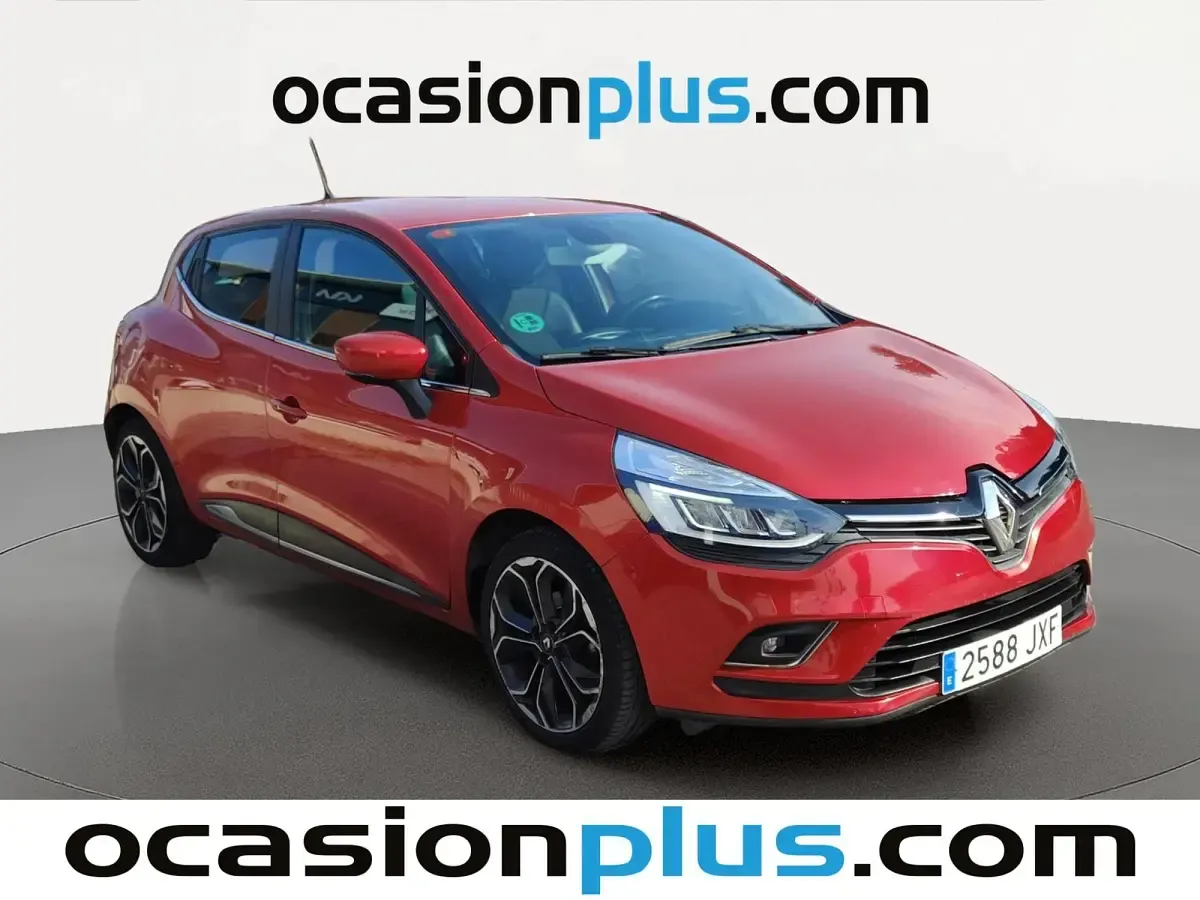 Usado Renault Clio Zen 90 CV (66 kW) 2017 Rojo Utilitario