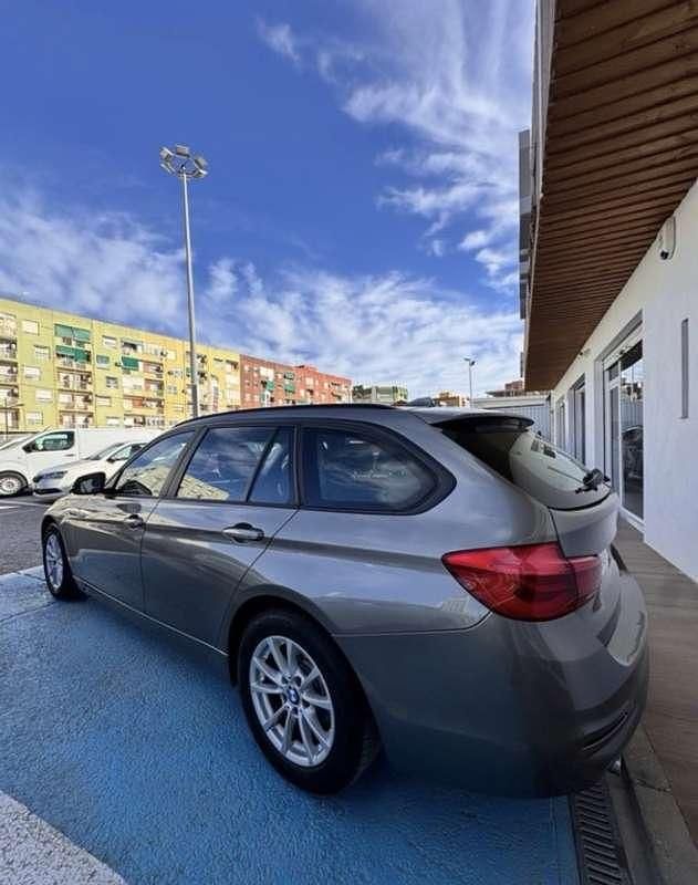 Usado BMW 318 150 CV (110 kW) 2019 Gris Familiar
