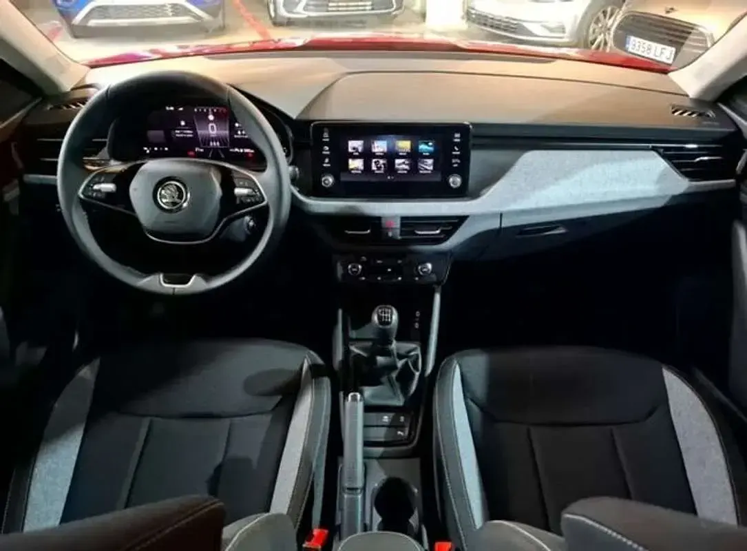 Usado Skoda Kamiq Selection 116 CV (85 kW) 2025 Rojo SUV