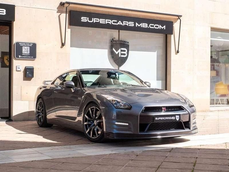 Usado Nissan GT-R Black Edition 550 CV (404 kW) 2013 Gris Coupe
