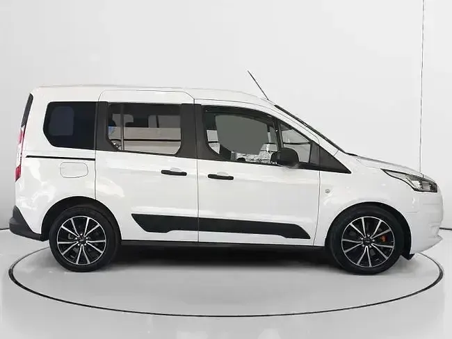 Usado Ford Transit Connect Trend 100 CV (73 kW) 2018 Blanco Monovolumen