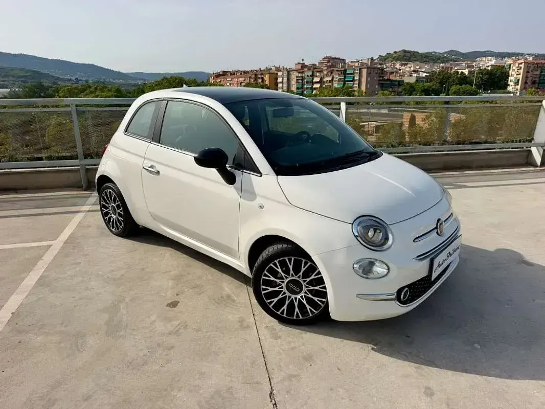 Usado Fiat 500 Dolcevita 71 CV (52 kW) 2024 Blanco Utilitario