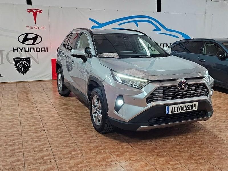 Usado Toyota RAV4 Hybrid Advance 222 CV (163 kW) 2022 Gris / plata SUV