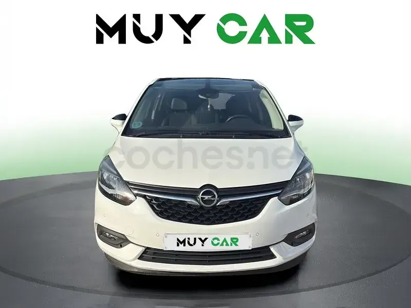Usado Opel Zafira Excellence 140 CV (102 kW) 2018 Blanco Monovolumen