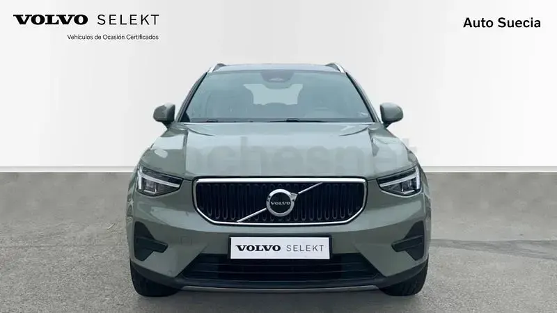 Usado Volvo XC40 Core 163 CV (119 kW) 2024 Verde SUV