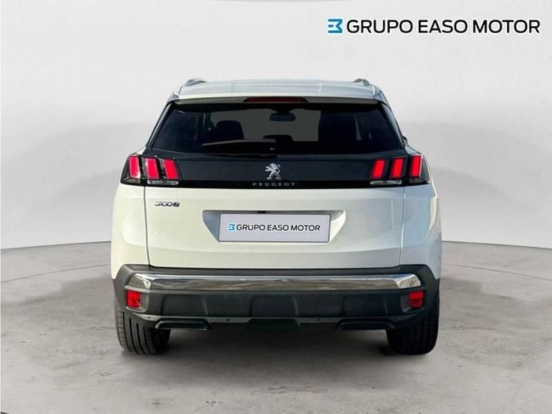 Usado Peugeot 3008 Allure 130 CV (95 kW) 2019 Blanco SUV