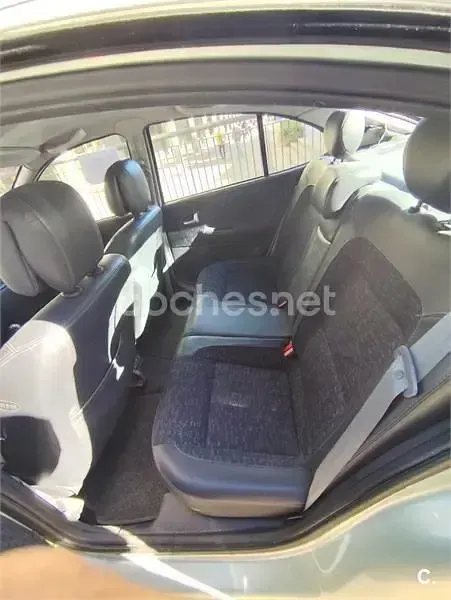 Usado Renault Mégane II Expression 110 CV (80 kW) 2002 Gris / plata Berlina