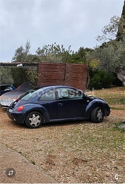 Usado VW New Beetle 115 CV (84 kW) 2001 Azul Utilitario
