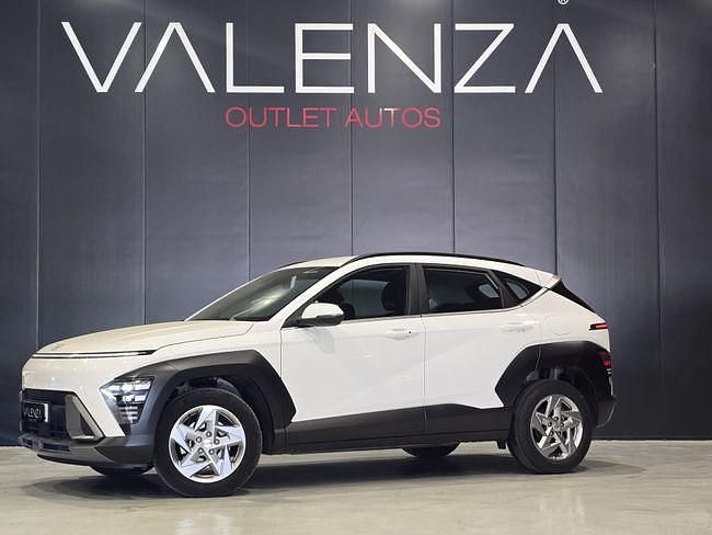 Usado Hyundai Kona 120 CV (88 kW) 2024 Blanco SUV