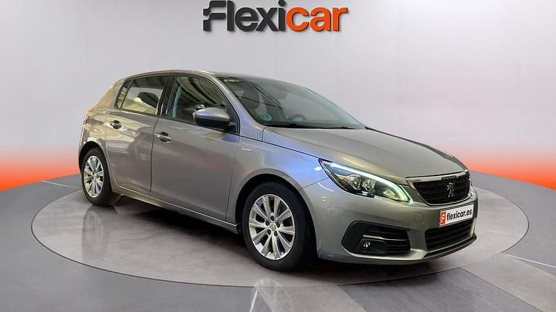 Usado Peugeot 308 Access 131 CV (96 kW) 2020 Gris Utilitario
