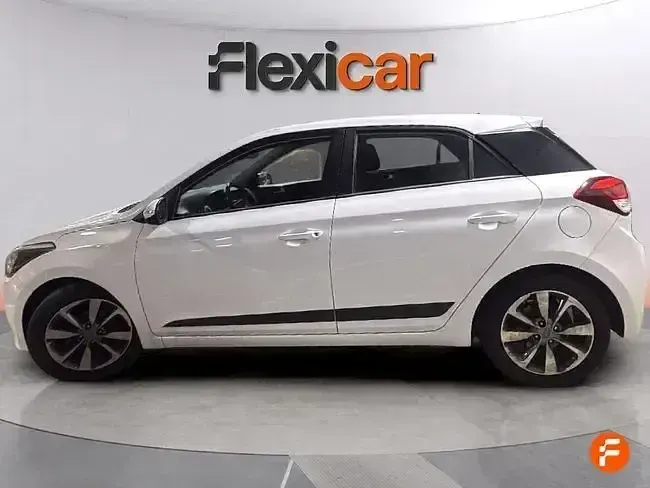 Usado Hyundai i20 Active 100 CV (73 kW) 2015 Blanco Berlina