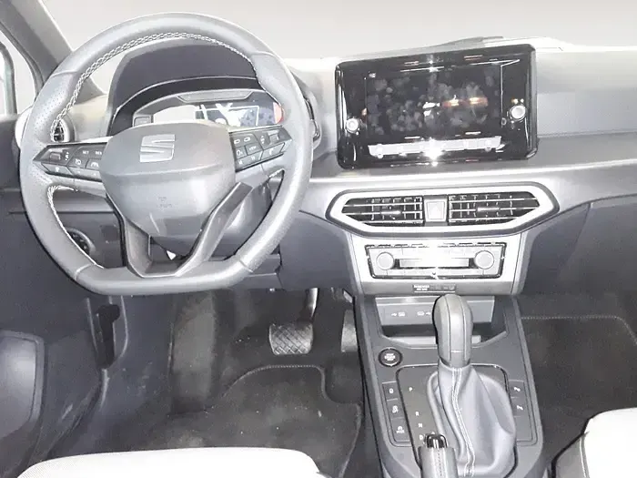 Usado Seat Arona FR 115 CV (84 kW) 2025 Blanco SUV