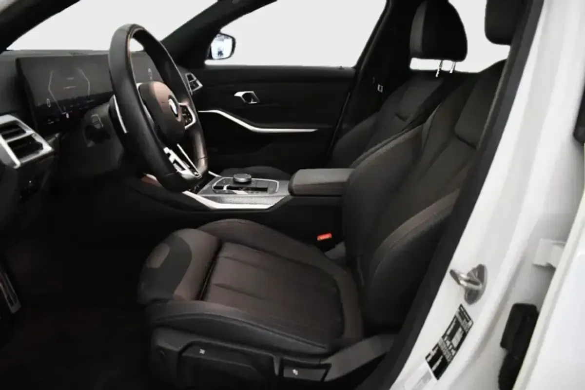 Usado BMW 320 Comfort Edition 190 CV (139 kW) 2025 Blanco Familiar