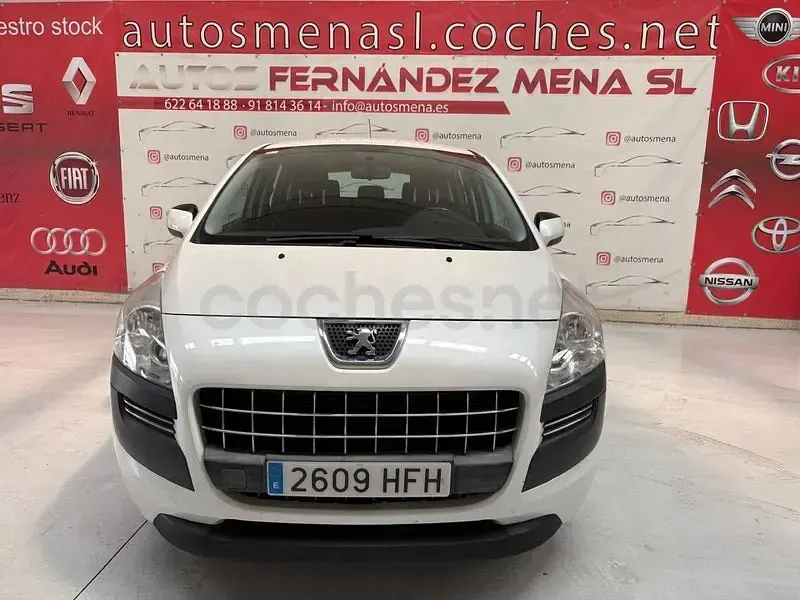 Usado Peugeot 3008 120 CV (88 kW) 2011 Blanco Familiar