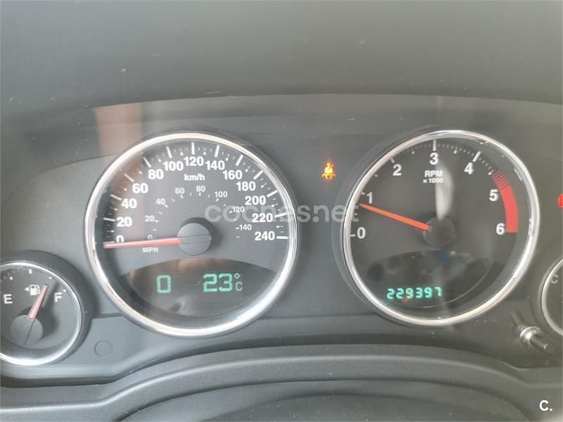 Gris / plata Usado 2011 Jeep Compass Limited SUV | 7500 € (Precio justo) - Imagen 1/4