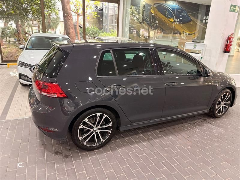 Usado VW Golf VII Sportline 150 CV (110 kW) 2016 Gris / plata Berlina