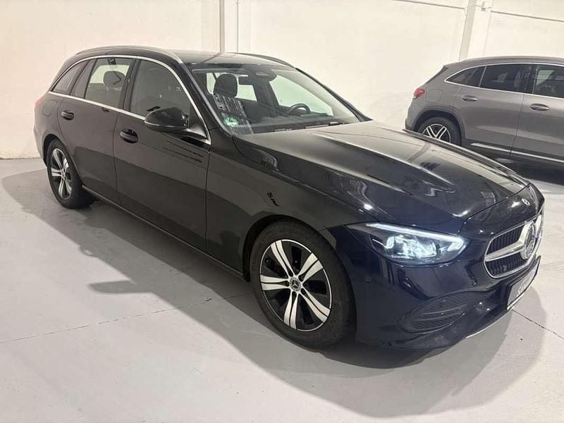 Usado Mercedes C200 163 CV (119 kW) 2022 Negro Familiar