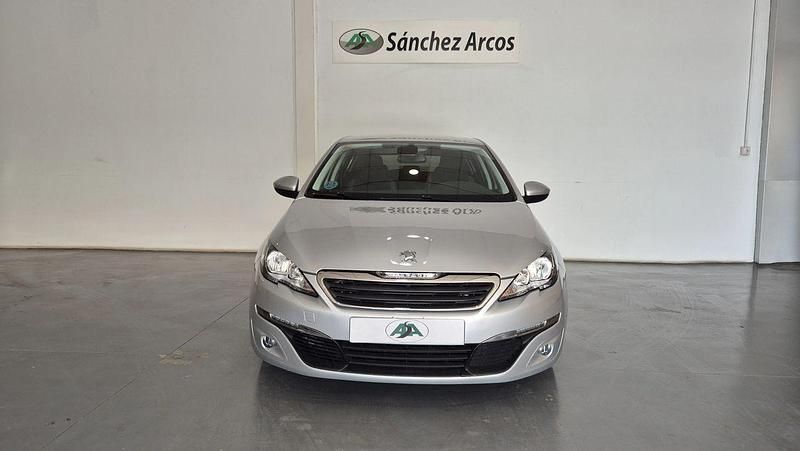 Usado Peugeot 308 Style 100 CV (73 kW) 2016 Gris / plata Berlina