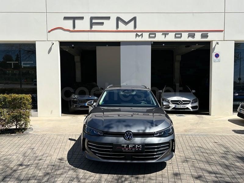 Usado VW Passat 150 CV (110 kW) 2025 Gris / plata Familiar