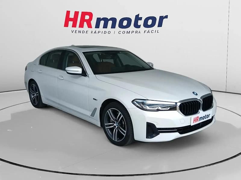 Negro Usado 2019 BMW 530e Comfort Edition Berlina | 33.920 € - Imagen 1/4