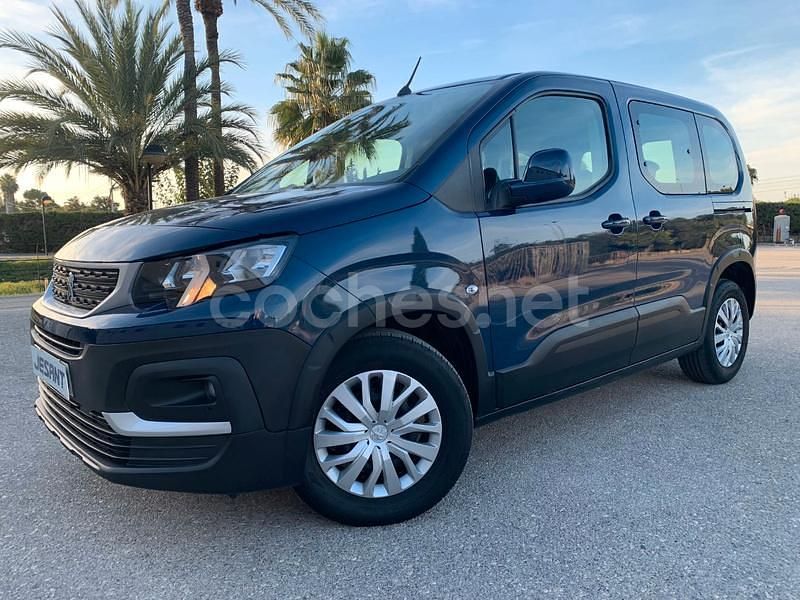 Azul Usado 2021 Peugeot Rifter Active Monovolumen | 18.499 € (Caro) - Imagen 1/4