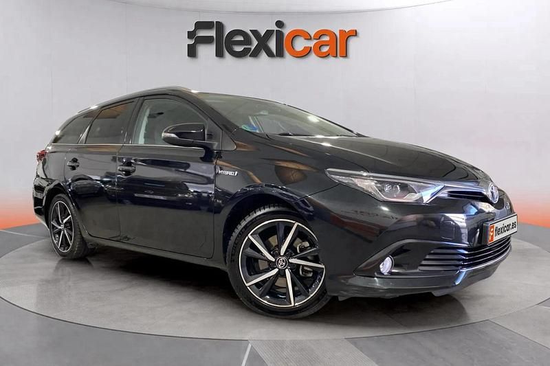 Negro Usado 2018 Toyota Auris Hybrid Active Familiar | 15.490 € (Precio justo) - Imagen 1/4
