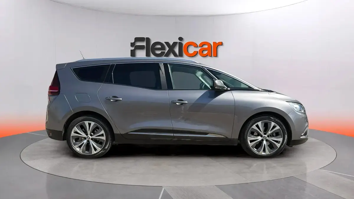 Usado Renault Grand Scénic IV Intens 110 CV (80 kW) 2018 Gris Monovolumen